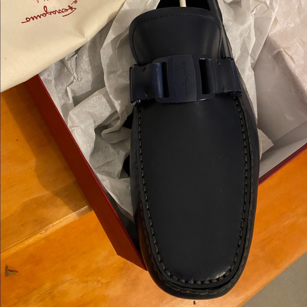 Salvator ferragamo loafer